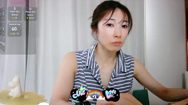 Snapshot of Love_me_Eri_ chatting on 08-01-26, 06:34 Love me Eri online show from 08-01-26, 06:34