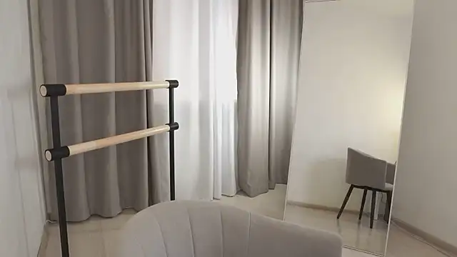 FiaMoor online show from 11-26-25, 09:43