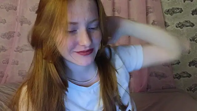 Snapshot of FiaMoor chatting on 07-17-26, 09:41 FiaMoor online show from 07-17-26, 09:41