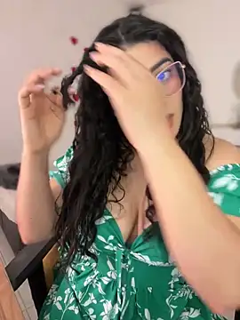 Lia flowers online show from 02-13-26, 11:12