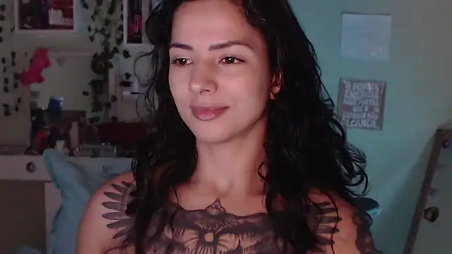 Snapshot of BeellyDance chatting on 04-30-26, 12:44 BeellyDance online show from 04-30-26, 12:44