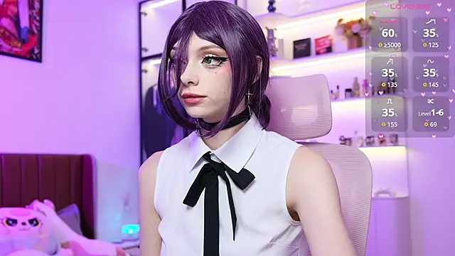 HolliWould  online show from 04-01-26, 10:38