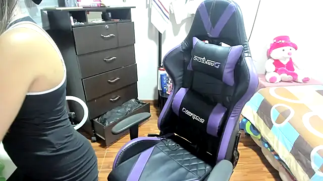 LuisaReyes 2911 online show from 12-16-24, 01:21