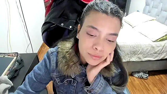 LuisaReyes 2911 online show from 01-18-26, 02:48