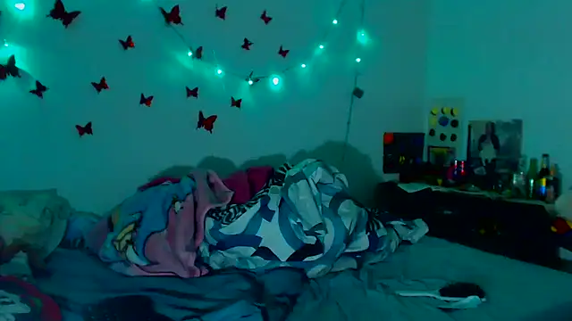 AmaraRoberts420 online show from 12-18-24, 01:48