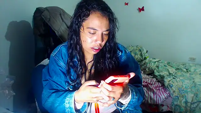 AmaraRoberts420 online show from 11-28-25, 02:03