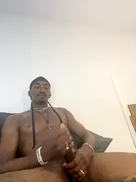 AndreMillz69 online show from 11-25-25, 09:53