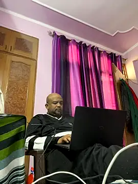 Dick 6inches online show from 11-29-25, 04:26