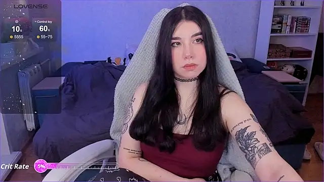 Snapshot of kellyharris chatting on 12-05-25, 02:14 kellyharris online show from 12-05-25, 02:14