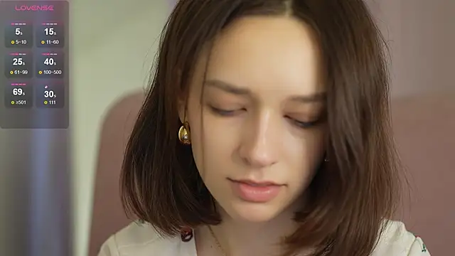 Snapshot of VivianLy_ chatting on 02-07-25, 10:50 VivianLy online show from 02-07-25, 10:50