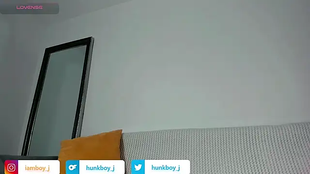 Snapshot of FitnessMaleModel chatting on 10-05-25, 05:55 FitnessMaleModel online show from 10-05-25, 05:55