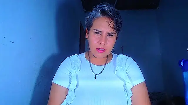 Snapshot of Yessi_rousse chatting on 07-15-26, 03:17 Yessi rousse online show from 07-15-26, 03:17