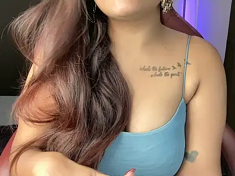 Snapshot of shanayaaa_1 chatting on 11-12-25, 06:30 shanayaaa 1 online show from 11-12-25, 06:30