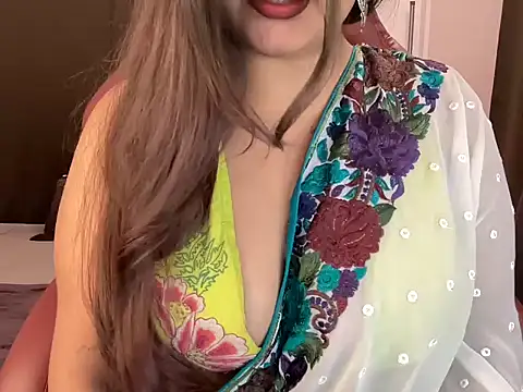 Snapshot of shanayaaa_1 chatting on 02-02-26, 07:23 shanayaaa 1 online show from 02-02-26, 07:23