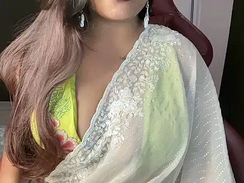 Snapshot of shanayaaa_1 chatting on 02-20-26, 06:52 shanayaaa 1 online show from 02-20-26, 06:52