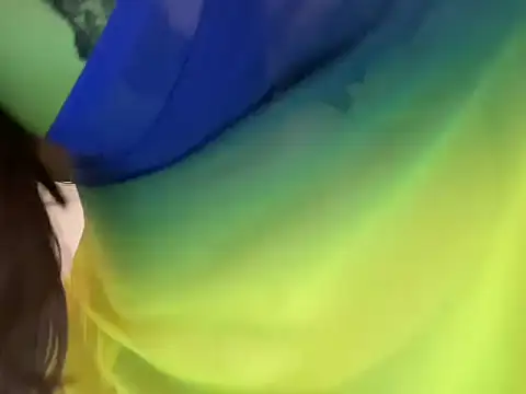 Snapshot of shanayaaa_1 chatting on 03-01-26, 03:52 shanayaaa 1 online show from 03-01-26, 03:52