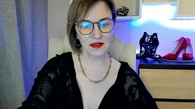 feliziaDesire online show from 11-24-25, 04:23