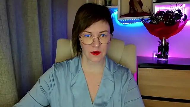 feliziaDesire online show from 02-18-26, 04:30