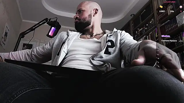 Snapshot of FindomJason chatting on 09-28-25, 03:17 FindomJason online show from 09-28-25, 03:17