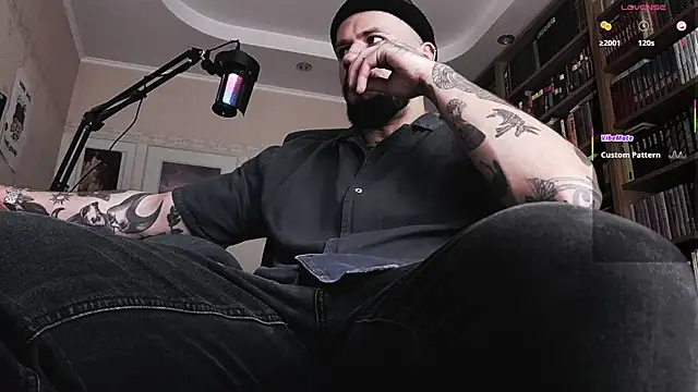 Snapshot of FindomJason chatting on 10-02-25, 09:27 FindomJason online show from 10-02-25, 09:27