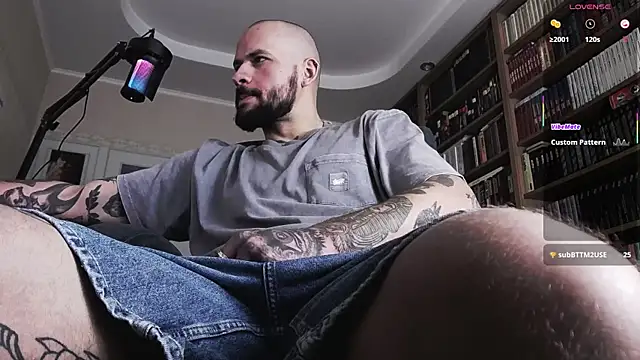 Snapshot of FindomJason chatting on 10-03-25, 12:02 FindomJason online show from 10-03-25, 12:02