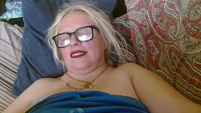 Snapshot of martachatte chatting on 06-23-26, 06:44 martachatte online show from 06-23-26, 06:44