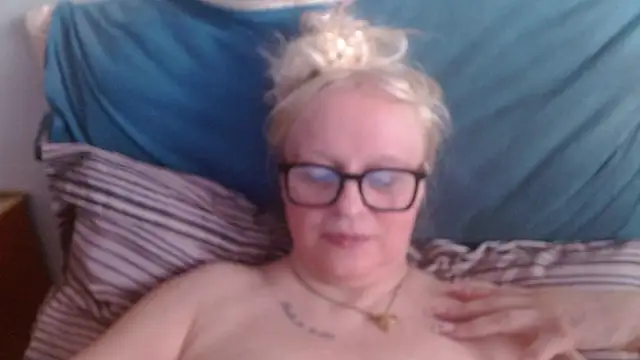 Snapshot of martachatte chatting on 07-06-26, 06:21 martachatte online show from 07-06-26, 06:21