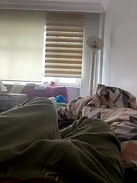 Snapshot of strange6696 chatting on 11-06-25, 11:44 strange6696 online show from 11-06-25, 11:44