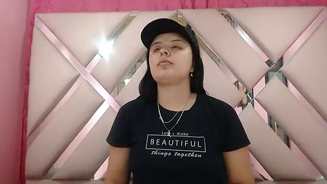 nathaly low1 online show from 12-20-25, 03:02