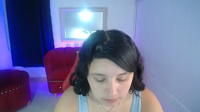 Snapshot of nathaly_low1 chatting on 06-30-26, 12:28 nathaly low1 online show from 06-30-26, 12:28