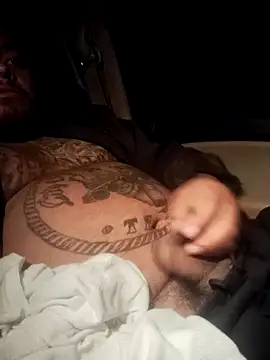 Snapshot of Martinez7233 chatting on 11-01-25, 11:12 Martinez7233 online show from 11-01-25, 11:12