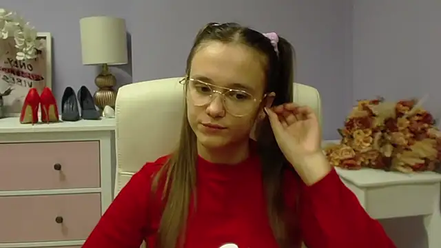 Snapshot of dirtyxEmily chatting on 12-03-24, 07:43 dirtyxEmily online show from 12-03-24, 07:43