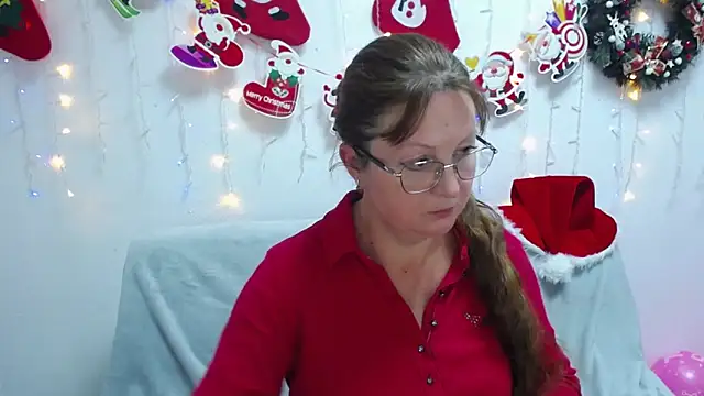 Snapshot of VanessaHotts chatting on 12-17-24, 03:06 VanessaHotts online show from 12-17-24, 03:06