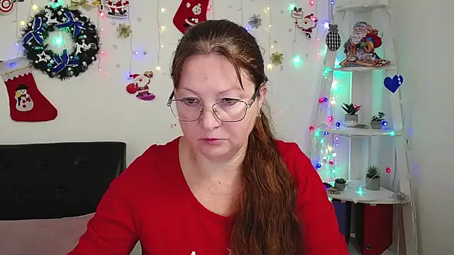Snapshot of VanessaHotts chatting on 12-26-24, 07:56 VanessaHotts online show from 12-26-24, 07:56