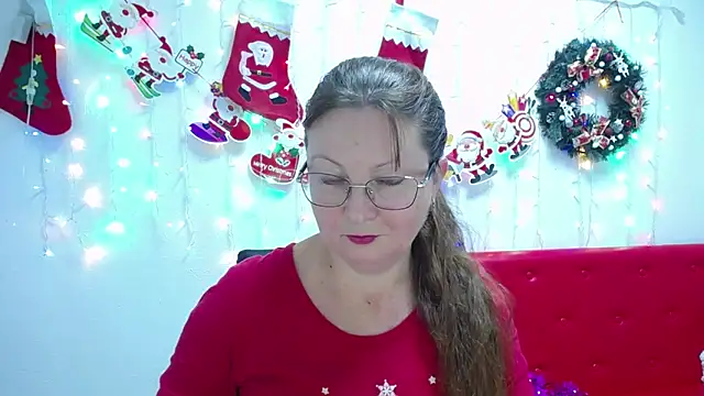 Snapshot of VanessaHotts chatting on 12-28-24, 09:20 VanessaHotts online show from 12-28-24, 09:20