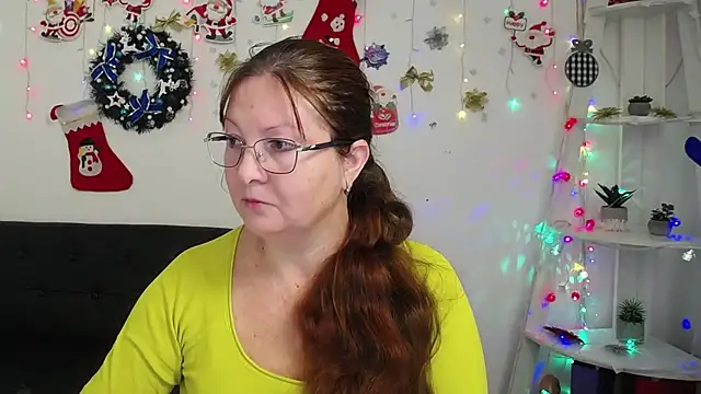 Snapshot of VanessaHotts chatting on 01-04-25, 06:09 VanessaHotts online show from 01-04-25, 06:09