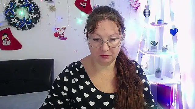Snapshot of VanessaHotts chatting on 01-09-25, 06:06 VanessaHotts online show from 01-09-25, 06:06
