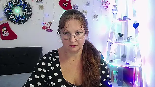 Snapshot of VanessaHotts chatting on 01-09-25, 03:23 VanessaHotts online show from 01-09-25, 03:23