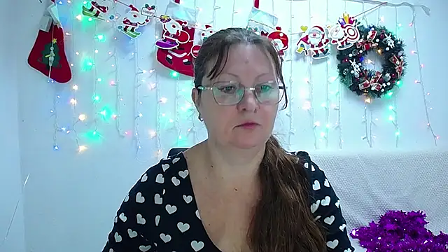 Snapshot of VanessaHotts chatting on 01-11-25, 06:03 VanessaHotts online show from 01-11-25, 06:03