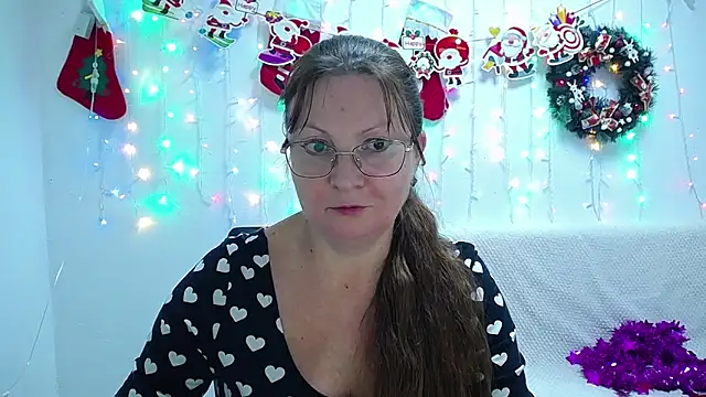 Snapshot of VanessaHotts chatting on 01-11-25, 12:07 VanessaHotts online show from 01-11-25, 12:07