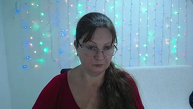 Snapshot of VanessaHotts chatting on 01-14-25, 03:15 VanessaHotts online show from 01-14-25, 03:15