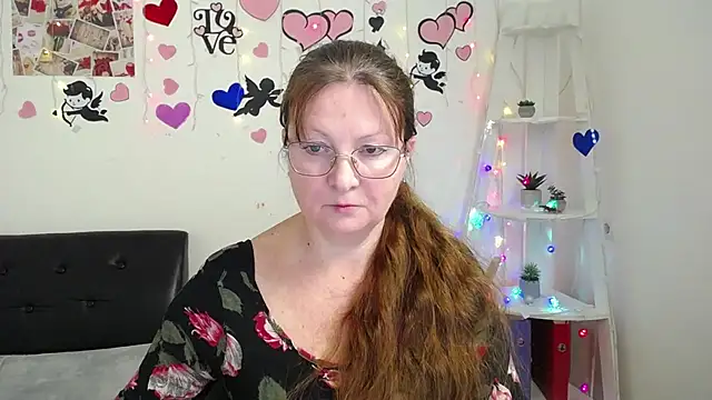 Snapshot of VanessaHotts chatting on 01-28-25, 09:08 VanessaHotts online show from 01-28-25, 09:08