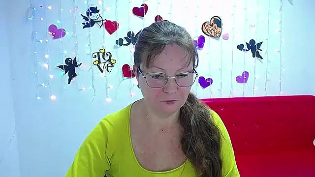 Snapshot of VanessaHotts chatting on 02-10-25, 06:20 VanessaHotts online show from 02-10-25, 06:20