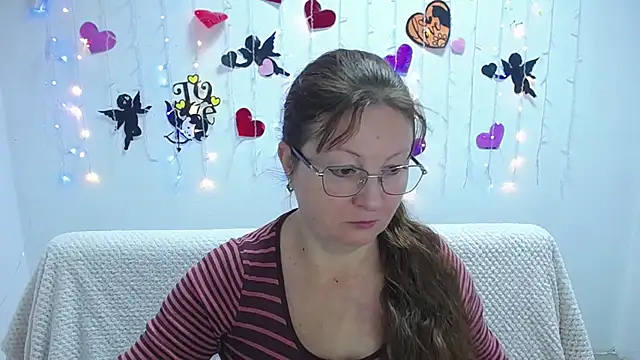Snapshot of VanessaHotts chatting on 02-12-25, 06:08 VanessaHotts online show from 02-12-25, 06:08