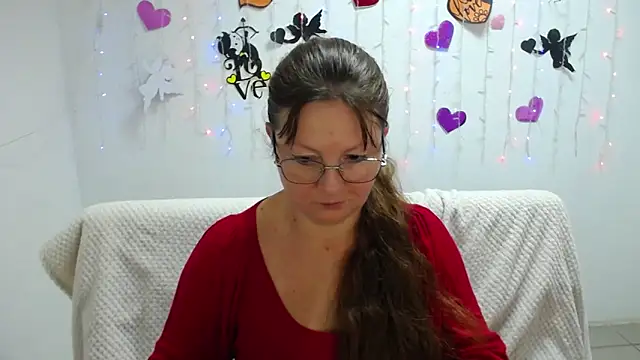 Snapshot of VanessaHotts chatting on 03-01-25, 09:29 VanessaHotts online show from 03-01-25, 09:29