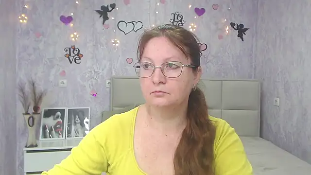Snapshot of VanessaHotts chatting on 03-07-25, 06:46 VanessaHotts online show from 03-07-25, 06:46
