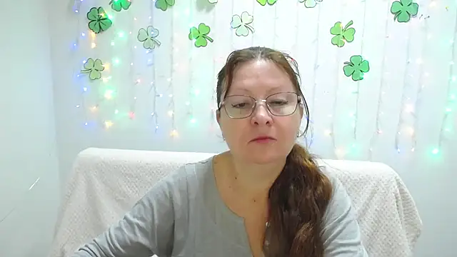 Snapshot of VanessaHotts chatting on 03-21-25, 06:05 VanessaHotts online show from 03-21-25, 06:05