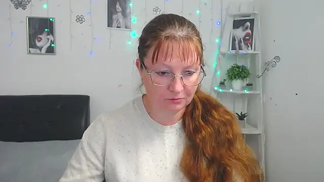 Snapshot of VanessaHotts chatting on 10-03-25, 07:16 VanessaHotts online show from 10-03-25, 07:16