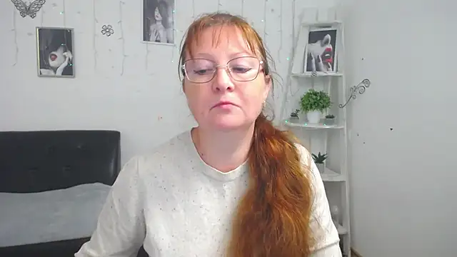 Snapshot of VanessaHotts chatting on 10-04-25, 05:05 VanessaHotts online show from 10-04-25, 05:05