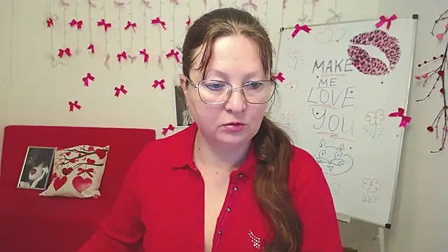 VanessaHotts online show from 02-18-26, 05:58